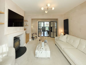 Photo 1- click for photo gallery